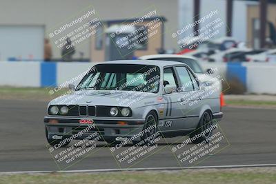 media/Dec-19-2025-Lucky Dog Racing (Fri) [[3b7b1b5fc8]]/Intermediate Low/Session 2 Turn 1/